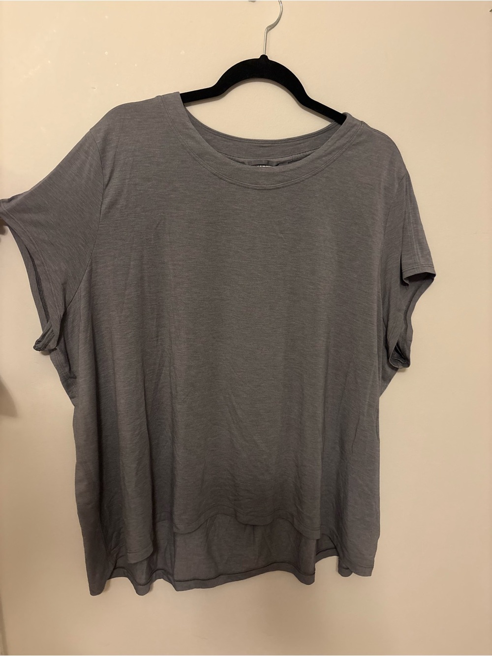 Athleta Women’s Relaxed Short Sleeve Tee -Gray